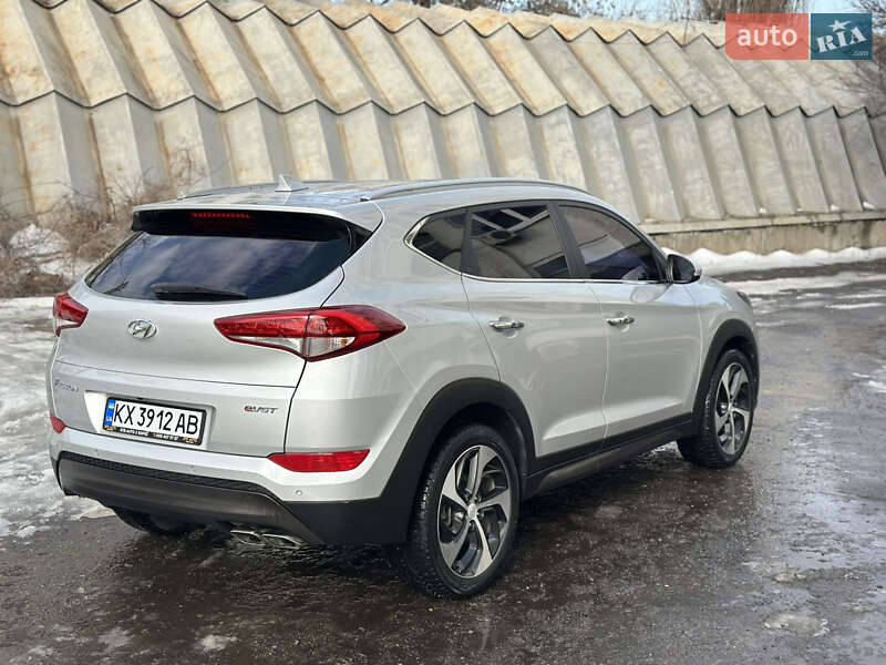 Внедорожник / Кроссовер Hyundai Tucson 2015 в Харькове