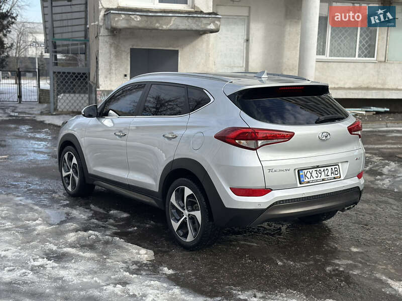 Внедорожник / Кроссовер Hyundai Tucson 2015 в Харькове