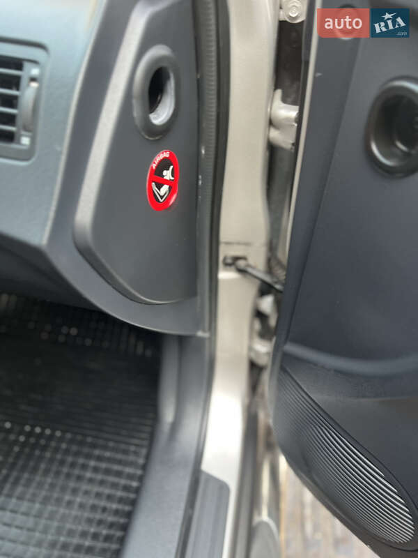 Внедорожник / Кроссовер Hyundai Tucson 2006 в Днепре фото 10 Внедорожник / Кроссовер Hyundai Tucson 2006 в Днепре