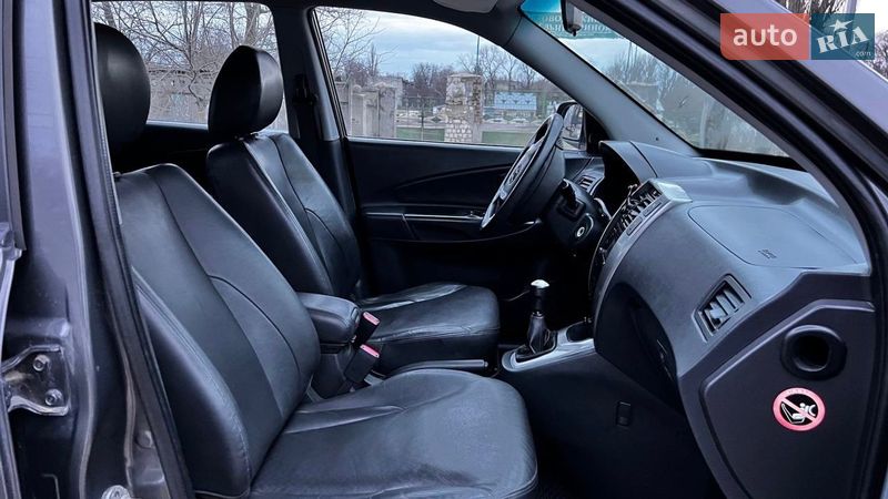 Внедорожник / Кроссовер Hyundai Tucson 2008 в Желтых Водах фото 8 Внедорожник / Кроссовер Hyundai Tucson 2008 в Желтых Водах