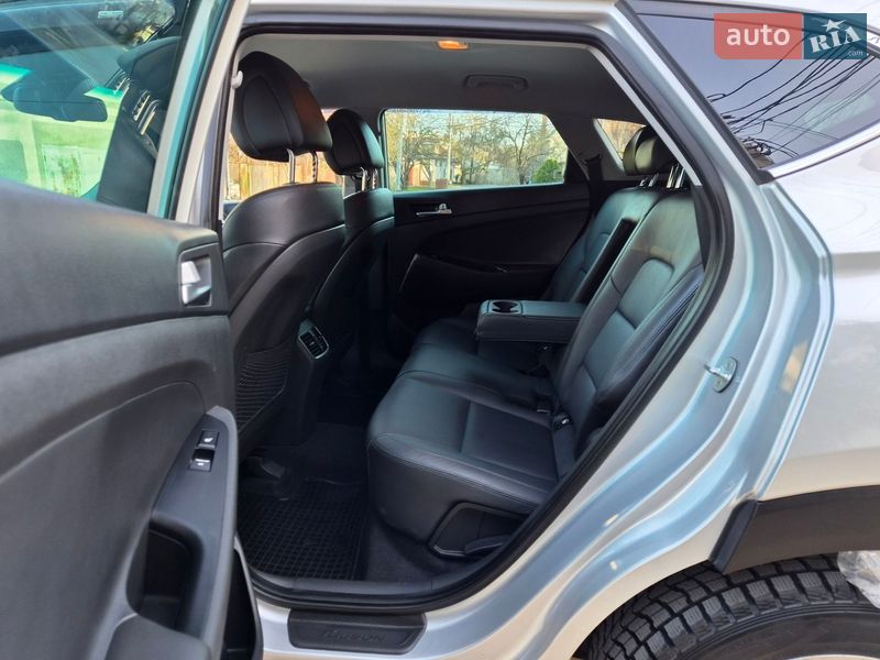 Внедорожник / Кроссовер Hyundai Tucson 2016 в Одессе