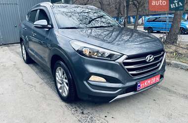 Позашляховик / Кросовер Hyundai Tucson 2015 в Києві