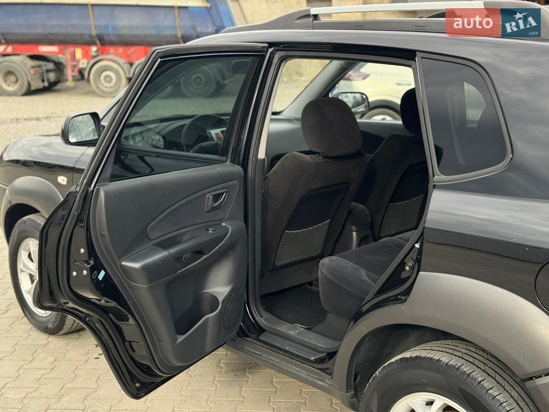 Внедорожник / Кроссовер Hyundai Tucson 2009 в Ровно фото 35 Внедорожник / Кроссовер Hyundai Tucson 2009 в Ровно