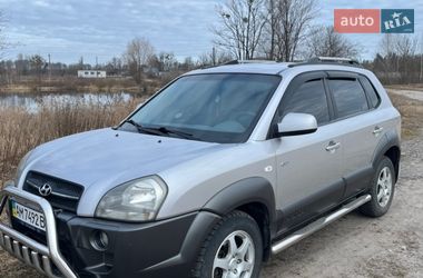 Внедорожник / Кроссовер Hyundai Tucson 2005 в Олевске