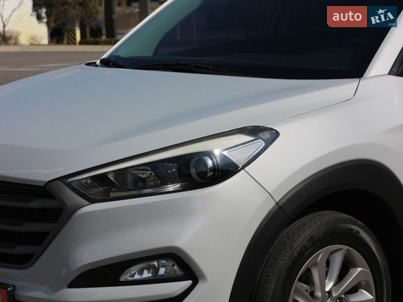 Внедорожник / Кроссовер Hyundai Tucson 2016 в Киеве