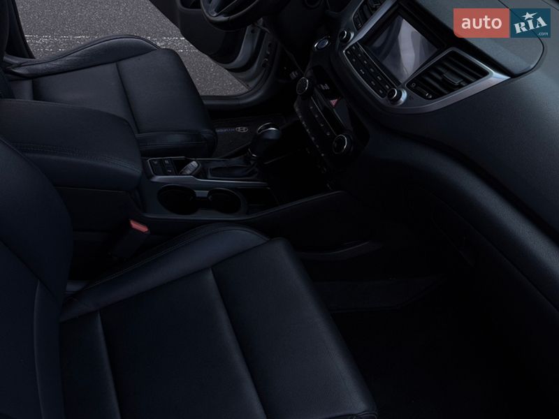 Внедорожник / Кроссовер Hyundai Tucson 2016 в Киеве