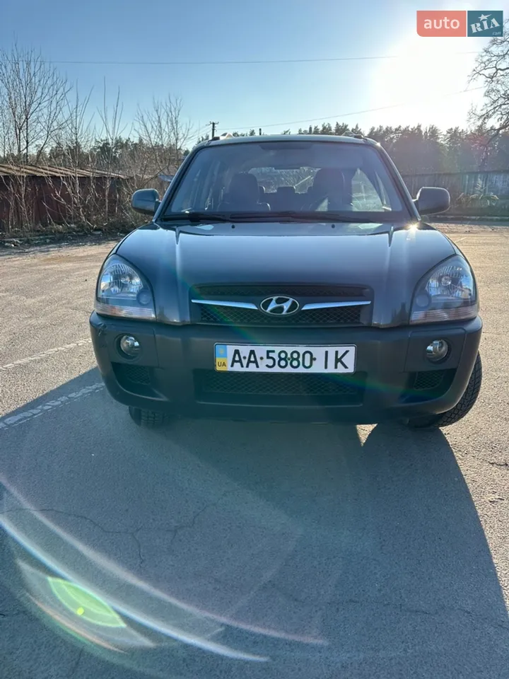 2010 Hyundai Tucson - мініатюра 12