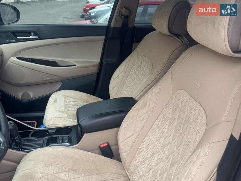 Внедорожник / Кроссовер Hyundai Tucson 2016 в Киеве фото 22 Внедорожник / Кроссовер Hyundai Tucson 2016 в Киеве