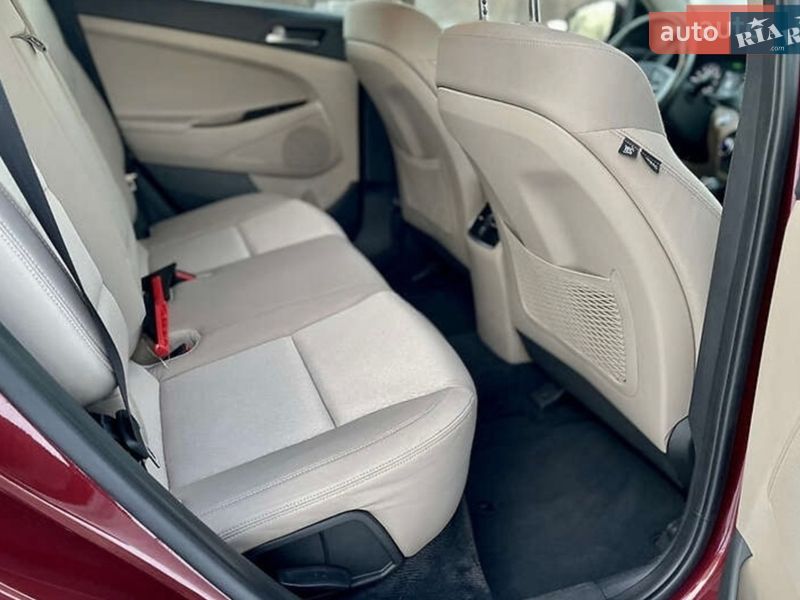 Позашляховик / Кросовер Hyundai Tucson 2017 в Івано-Франківську