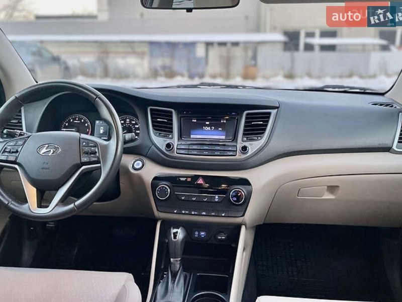 Позашляховик / Кросовер Hyundai Tucson 2017 в Івано-Франківську
