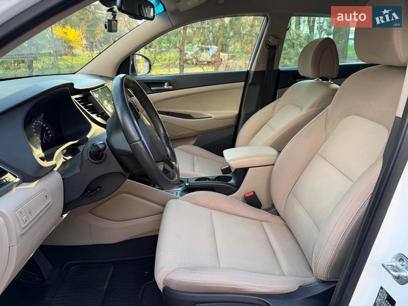 Внедорожник / Кроссовер Hyundai Tucson 2016 в Киеве фото 13 Внедорожник / Кроссовер Hyundai Tucson 2016 в Киеве