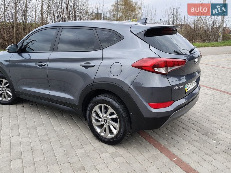 Позашляховик / Кросовер Hyundai Tucson 2016 в Старокостянтинові