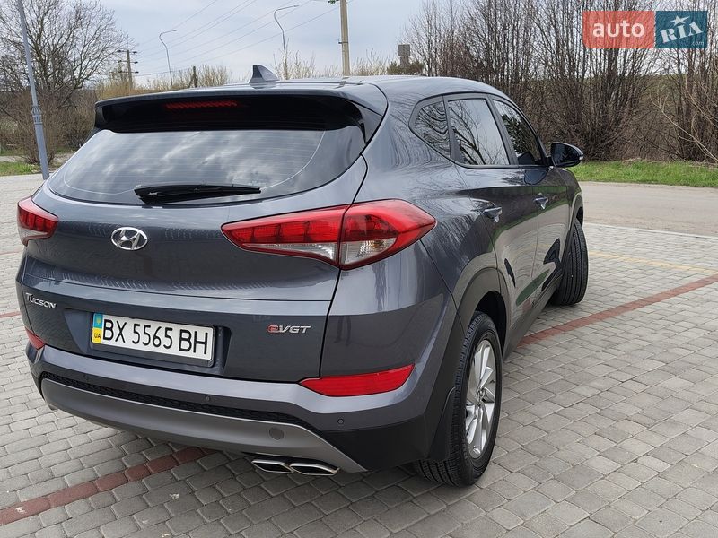 Позашляховик / Кросовер Hyundai Tucson 2016 в Старокостянтинові