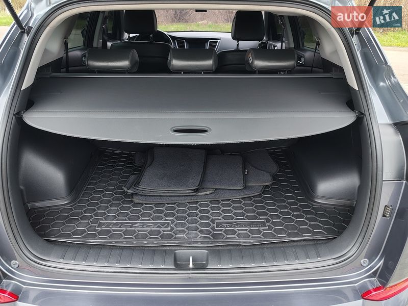 Позашляховик / Кросовер Hyundai Tucson 2016 в Старокостянтинові