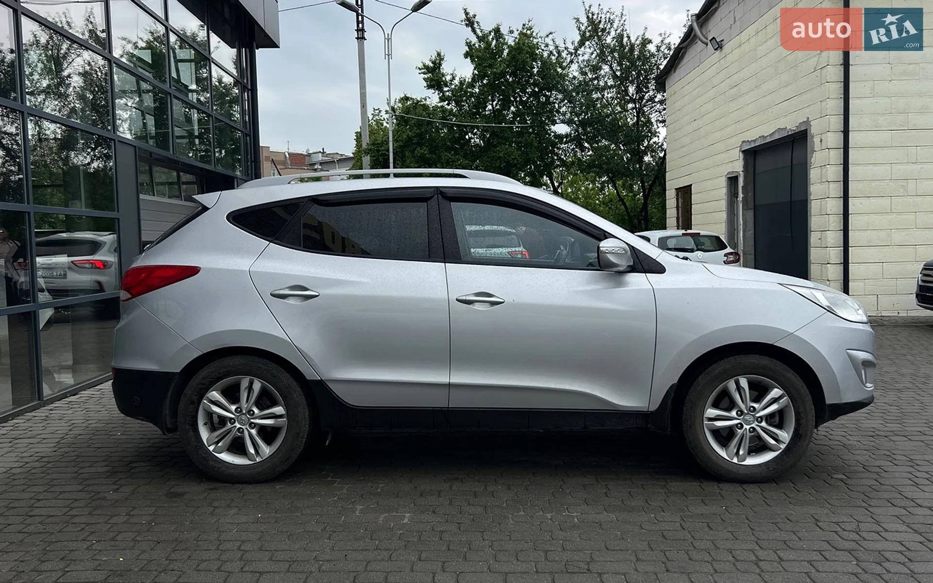 2010 Hyundai Tucson - мініатюра 8