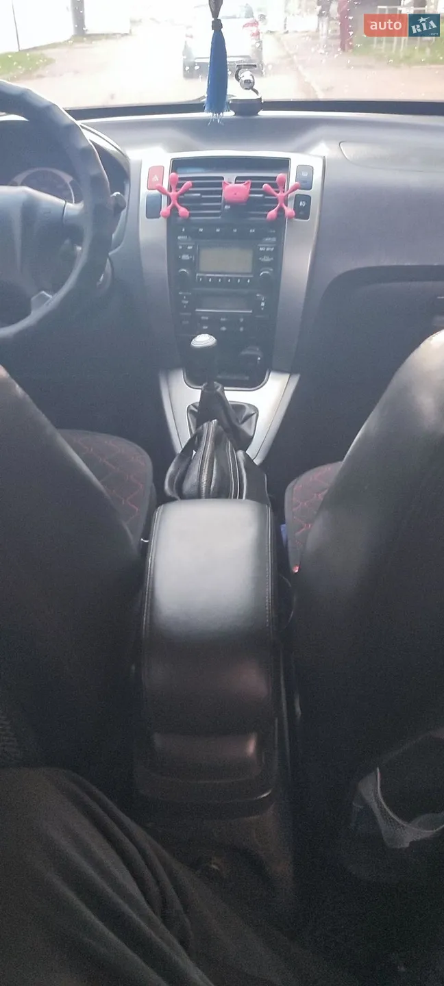 2010 Hyundai Tucson - мініатюра 17