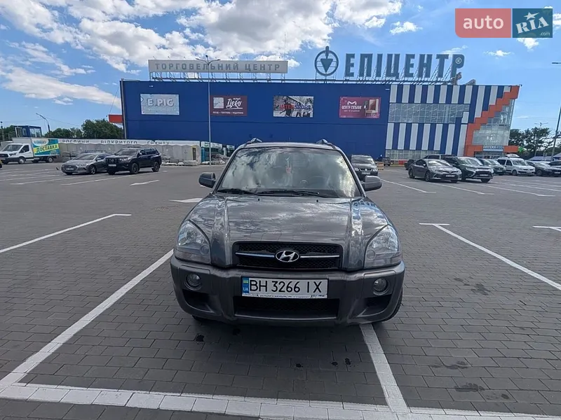 Hyundai Tucson