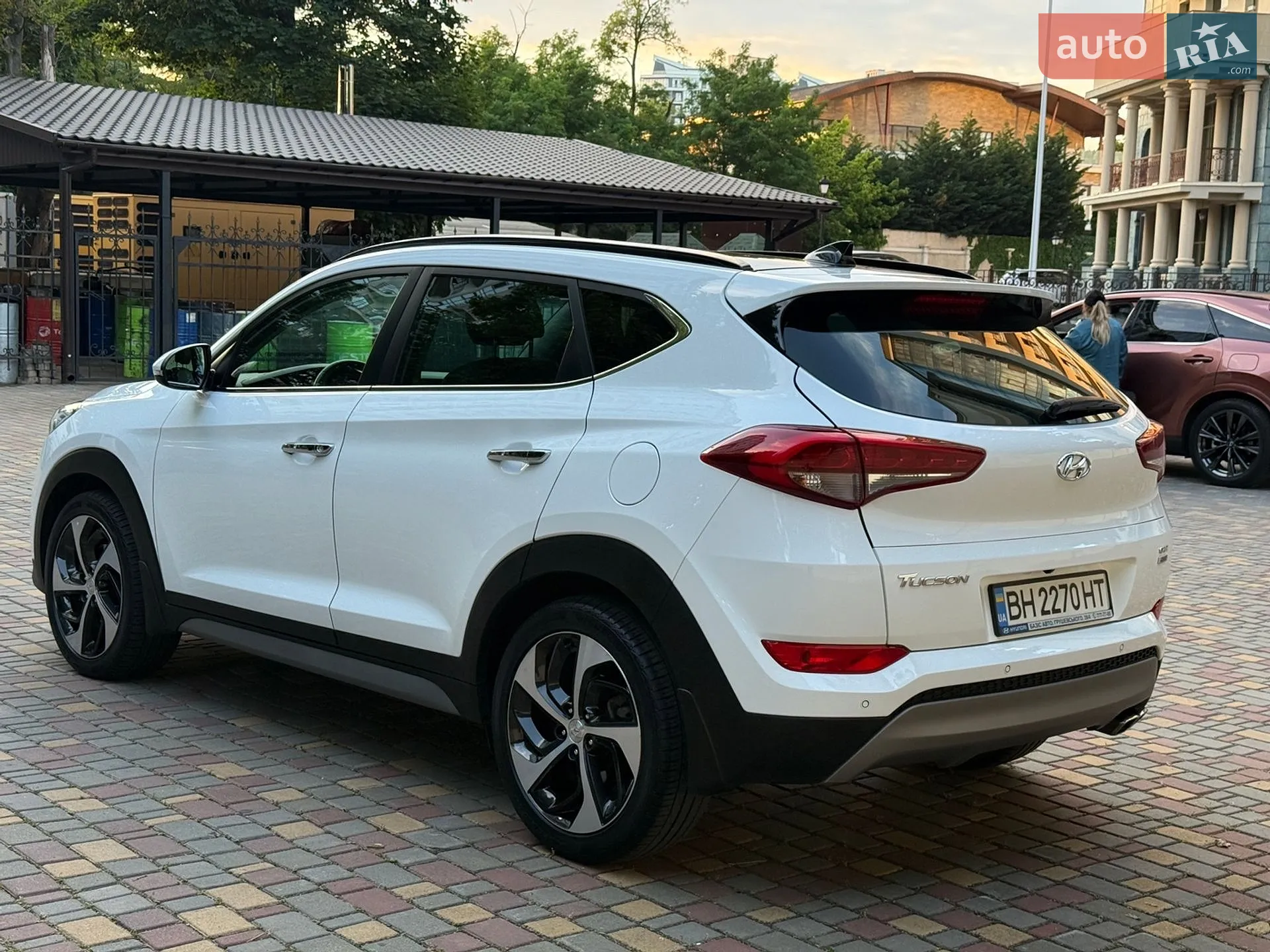 Hyundai Tucson 2017 VIN TMAJ381ADHJ393183 фото оголошення 22 з 60