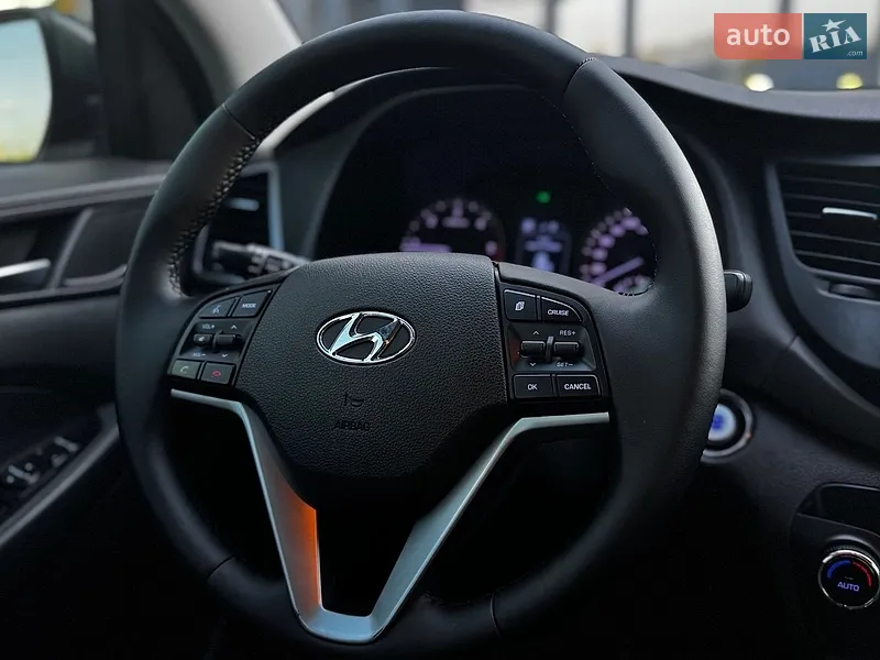 Hyundai Tucson 2015 VIN KMHJ381ABGU088992 фото оголошення 21 з 64