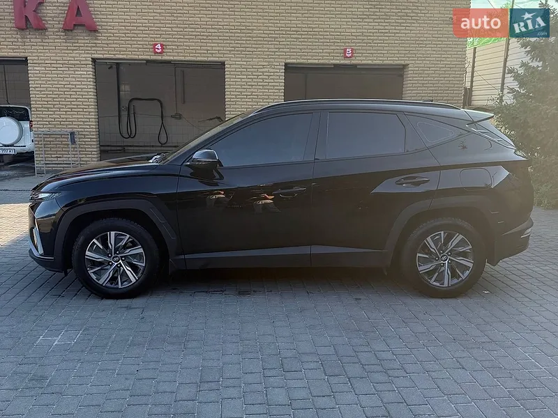 Hyundai Tucson 2021 VIN TMAJB81AGMJ033432 фото оголошення 4 з 52
