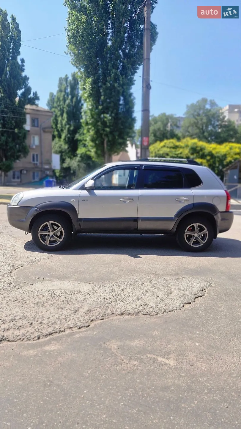 Hyundai Tucson 2006 VIN KMHJN81VP7U524192 фото оголошення 3 з 30