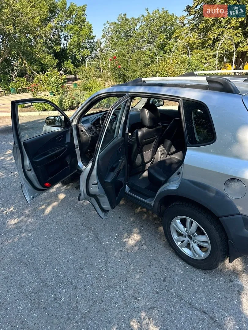2010 Hyundai Tucson - мініатюра 10