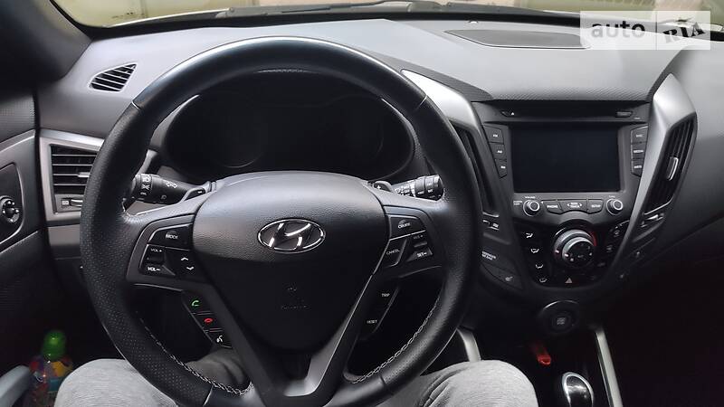 Хетчбек Hyundai Veloster 2015 в Одесі