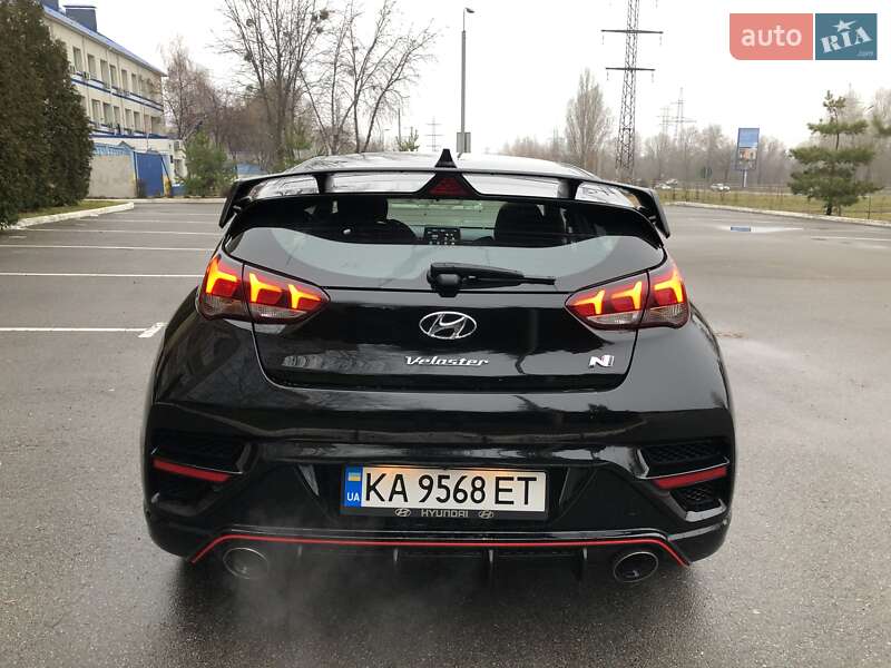 Хэтчбек Hyundai Veloster 2019 в Киеве