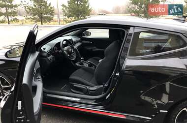 Хэтчбек Hyundai Veloster 2019 в Киеве
