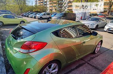 Седан Hyundai Veloster 2012 в Ужгороде