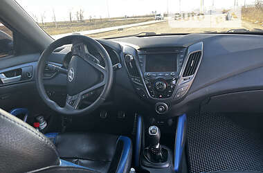 Хетчбек Hyundai Veloster 2012 в 