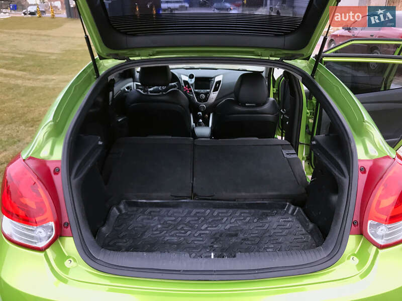 Хетчбек Hyundai Veloster 2012 в Львові