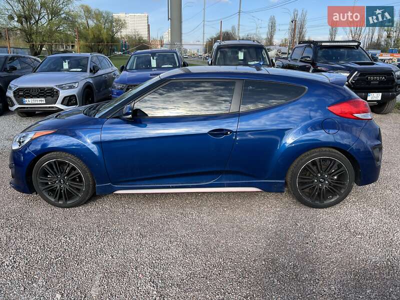 Хэтчбек Hyundai Veloster 2015 в Киеве