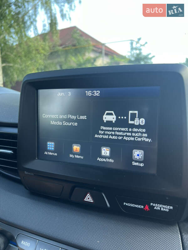 Хэтчбек Hyundai Veloster 2018 в Балте