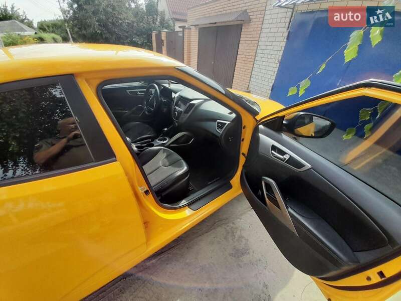 Хэтчбек Hyundai Veloster 2012 в Днепре