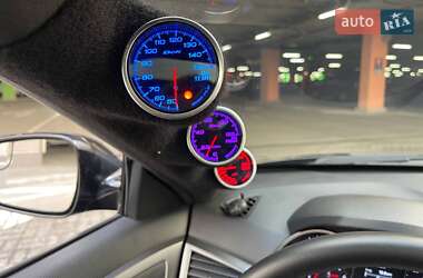 Хэтчбек Hyundai Veloster 2016 в 
