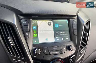 Хэтчбек Hyundai Veloster 2016 в 
