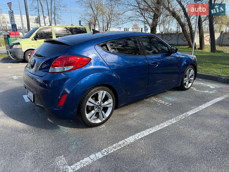 Хэтчбек Hyundai Veloster 2017 в Киеве