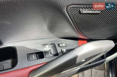 Хетчбек Hyundai Veloster 2014 в 