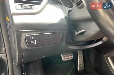 Хетчбек Hyundai Veloster 2014 в 