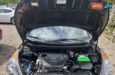 Хетчбек Hyundai Veloster 2014 в 
