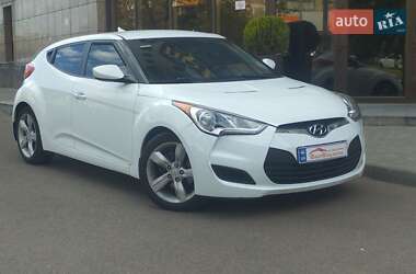 Хэтчбек Hyundai Veloster 2012 в 
