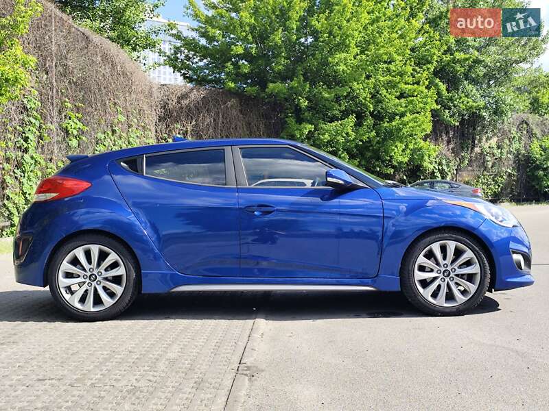 Хэтчбек Hyundai Veloster 2016 в Киеве фото 6 Хэтчбек Hyundai Veloster 2016 в Киеве