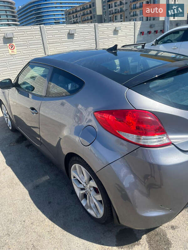 Хэтчбек Hyundai Veloster 2012 в Измаиле