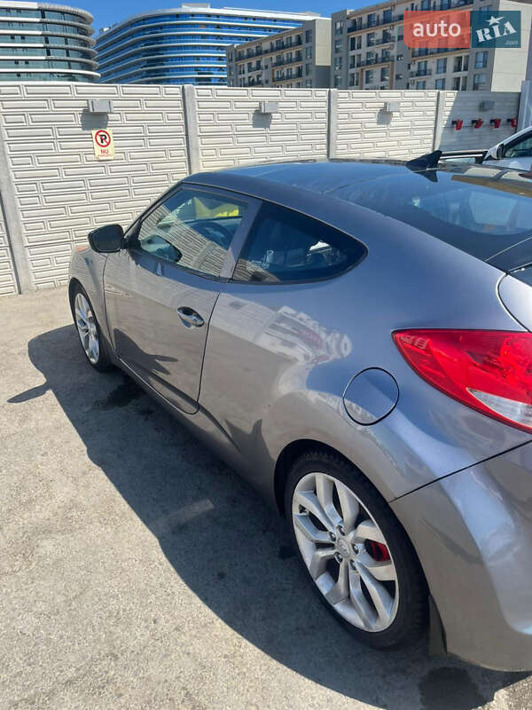Хэтчбек Hyundai Veloster 2012 в Измаиле