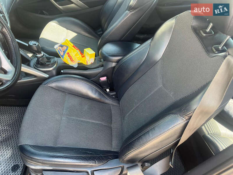 Хэтчбек Hyundai Veloster 2012 в Измаиле