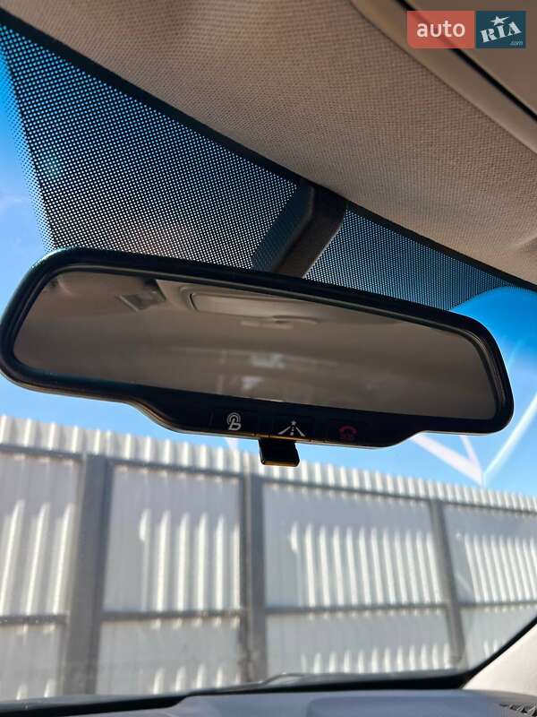 Хэтчбек Hyundai Veloster 2013 в Кривом Роге