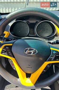 Хэтчбек Hyundai Veloster 2013 в Кривом Роге