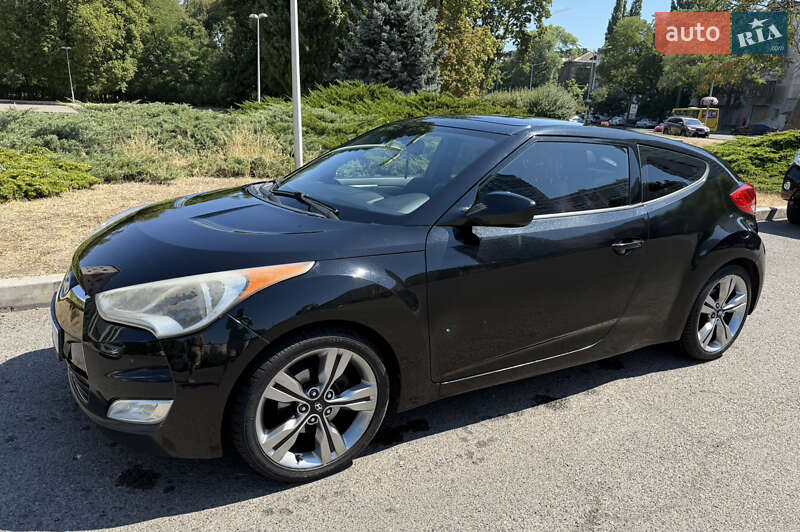Hyundai Veloster 2012