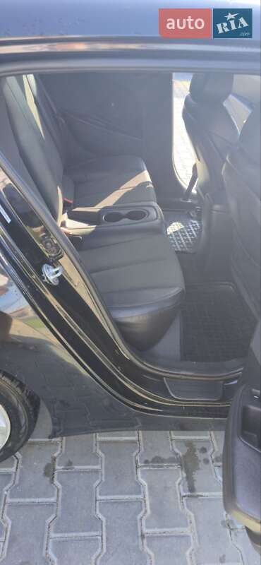 Хэтчбек Hyundai Veloster 2014 в Николаеве фото 7 Хэтчбек Hyundai Veloster 2014 в Николаеве